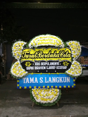 Papan Bunga Duka di Kacapiring